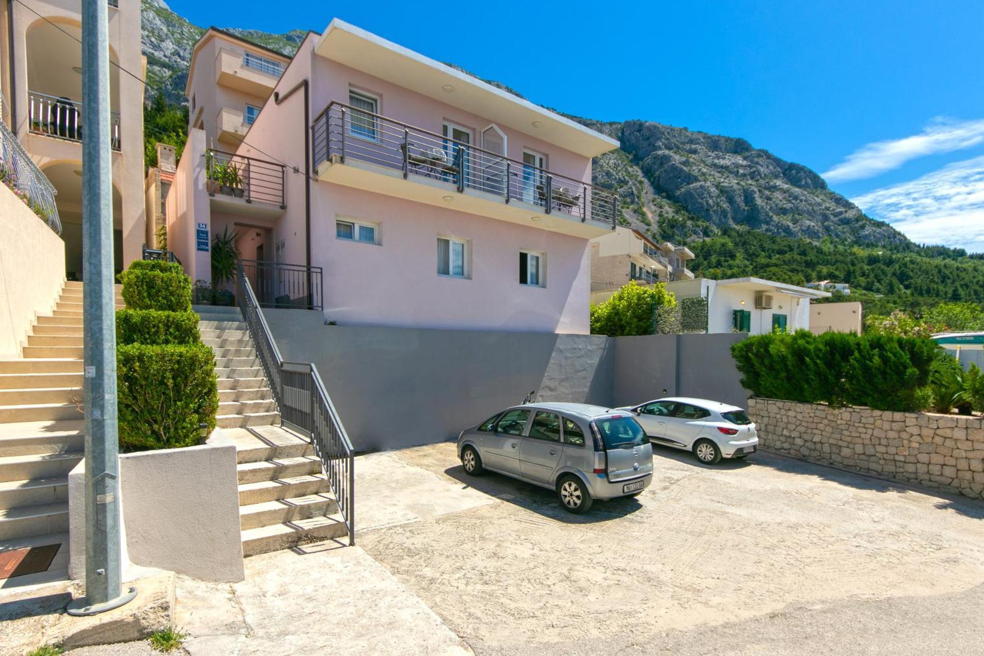 Nataly With Free Parking Apartment Makarska